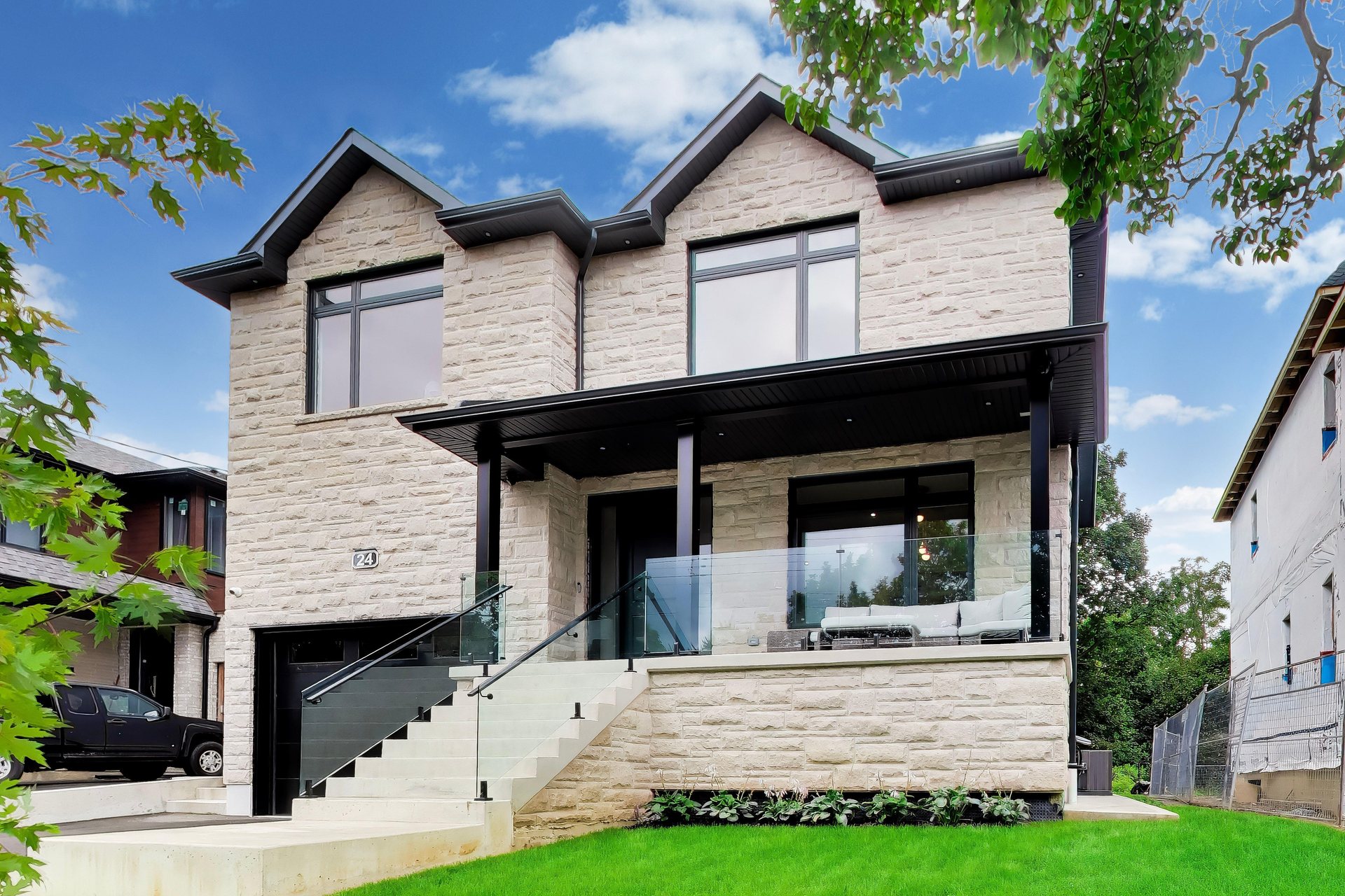 24 Ravenscrest Drive — exterior and grounds