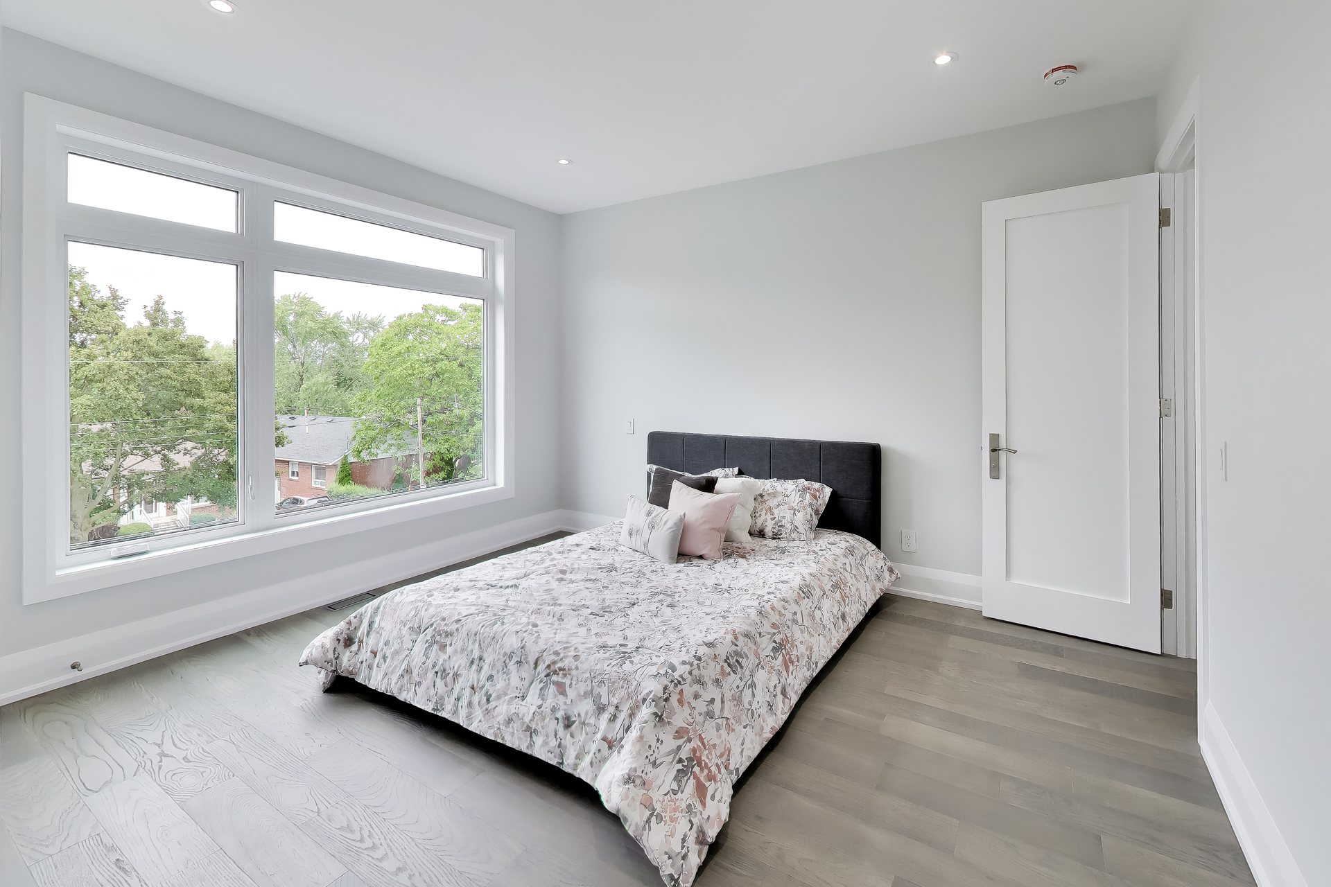 24 Ravenscrest Drive — second floor
