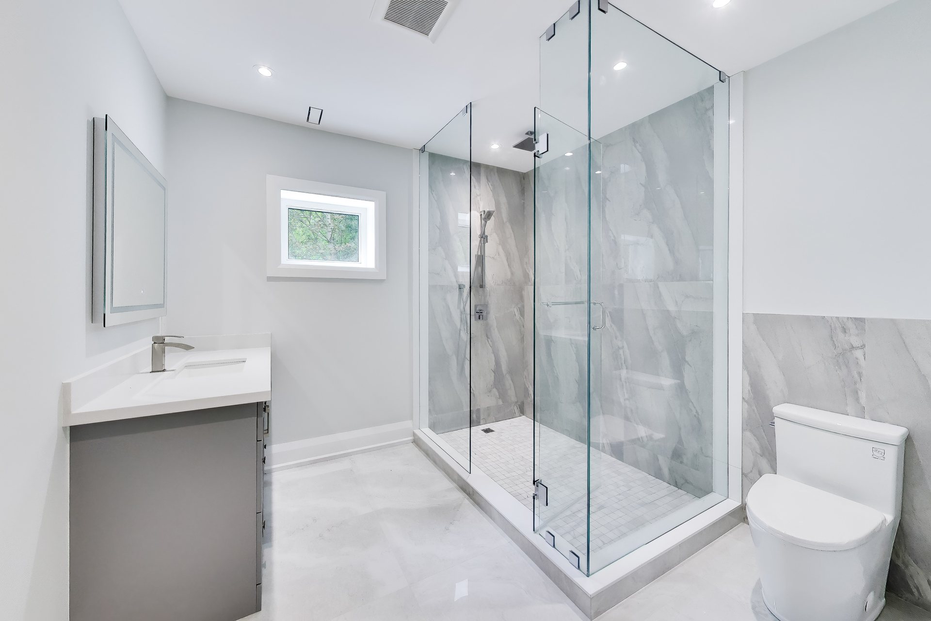 24 Ravenscrest Drive — lower level